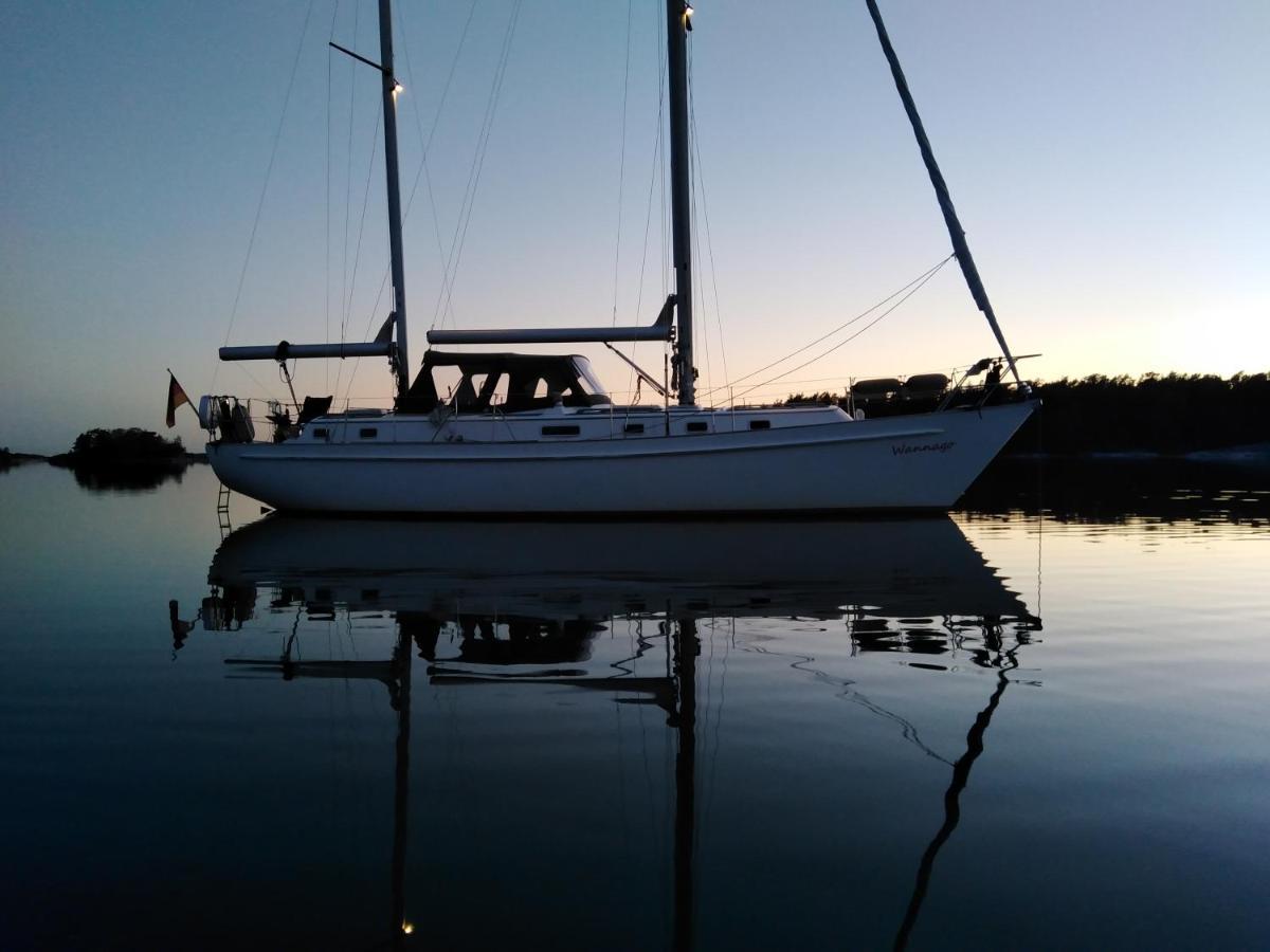 Hotel Besondere Übernachtung auf dem 2 Mast Segelboot Wannago Rostock Exterior foto